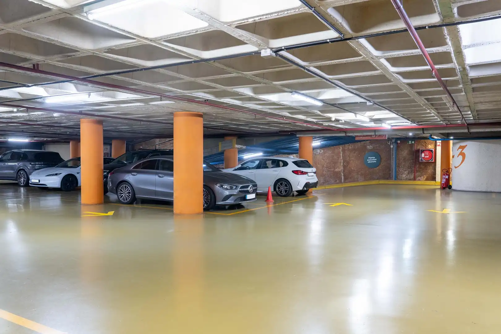 Parkplatz von Garage zur Miete in Barcelona