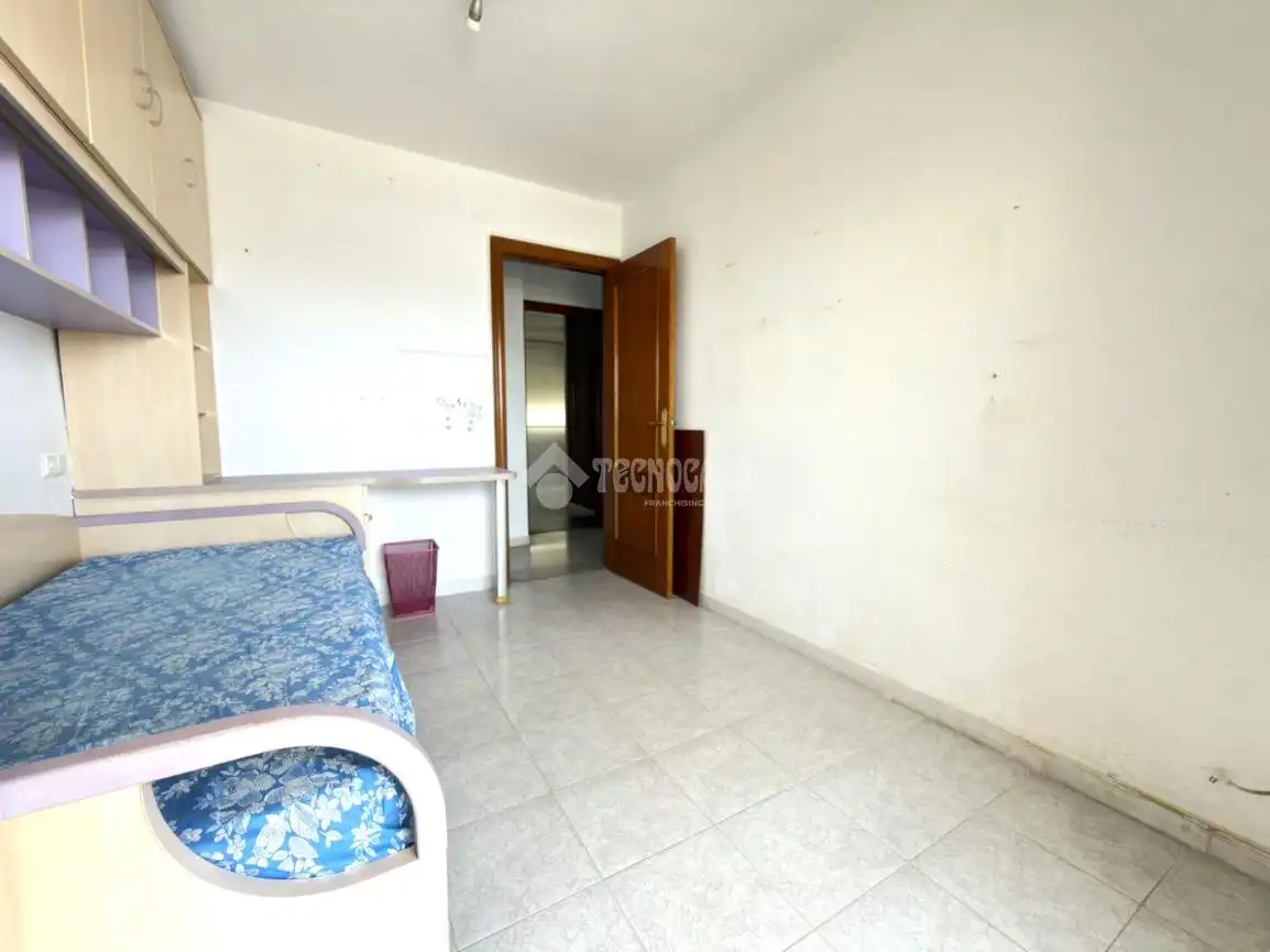 Habitación de Piso en venta en Málaga con Terraza y Piscina comunitaria