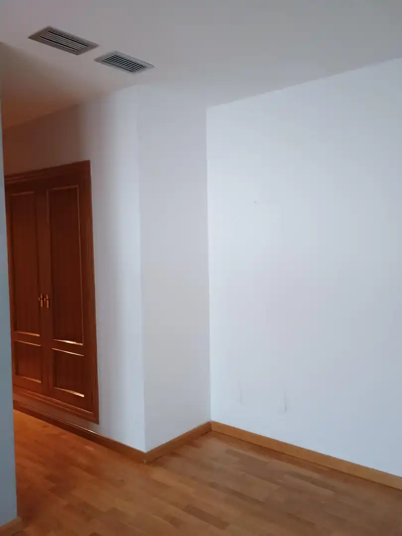 Piso de alquiler en Zaragoza con Balcón