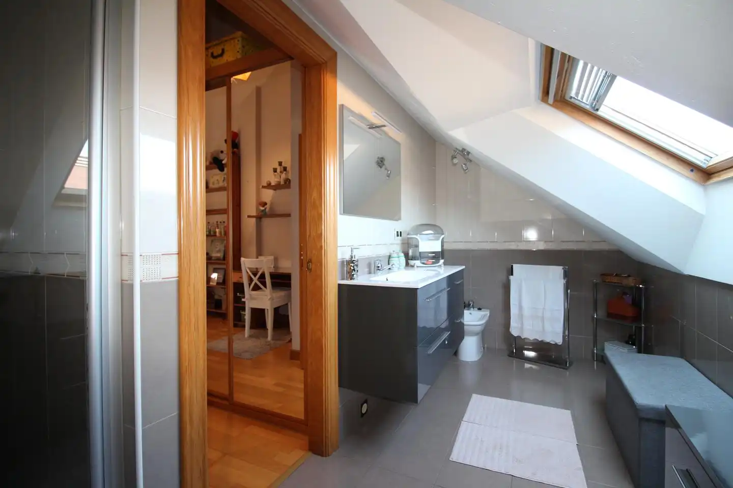 Baño de Casa adosada en venta en Gijón  con Calefacción y Terraza