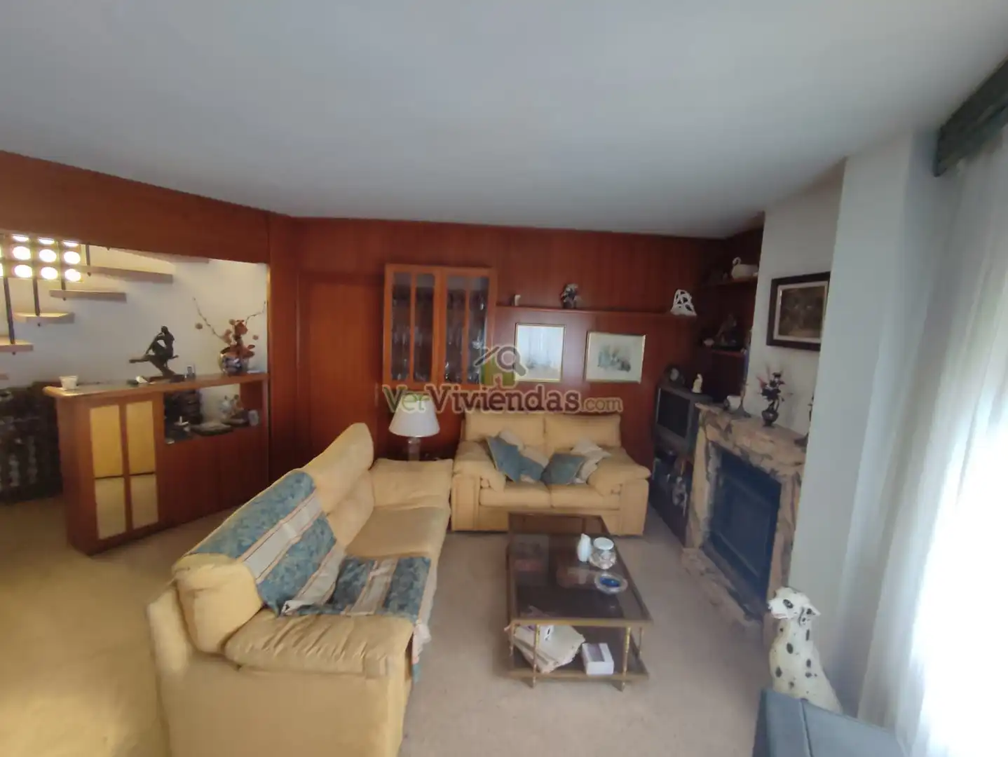 Sala de estar de Casa o chalet en venta en Vallirana con Jardín privado, Terraza y Horno