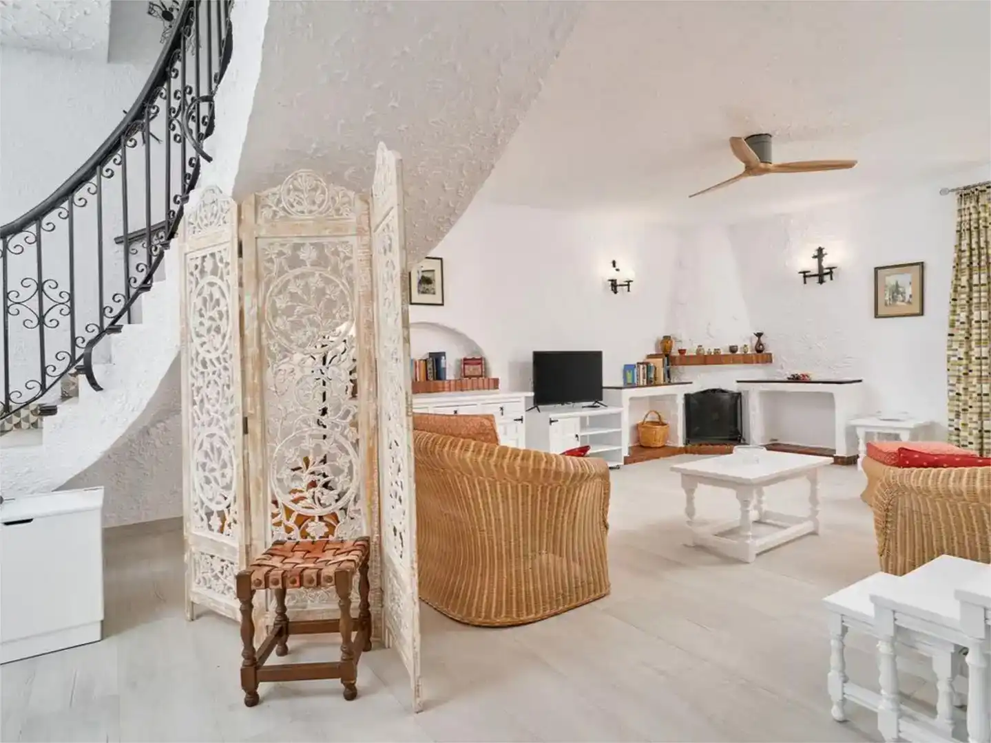 Wohnzimmer von Country house zur Miete in Nerja mit Klimaanlage und Schwimmbad