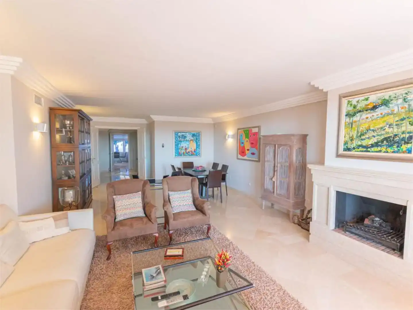 Sala de estar de Ático en venta en Marbella con Aire acondicionado, Jardín privado y Parquet