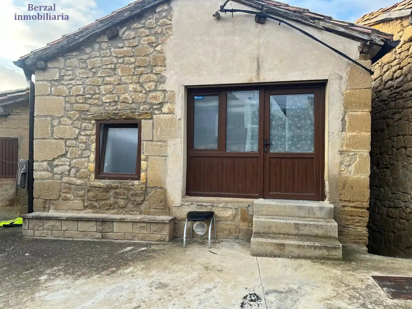 Exterior view of Commercial properties for sale in Baños de Ebro / Mañueta
