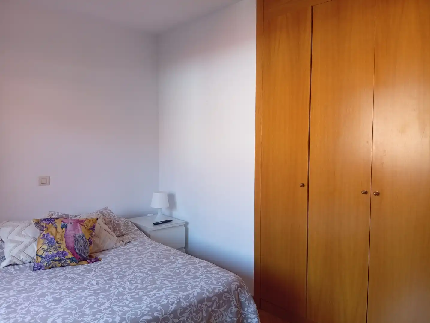 Dormitori de Casa adosada en venda en Daganzo de Arriba amb Aire condicionat, Calefacció i Jardí privat