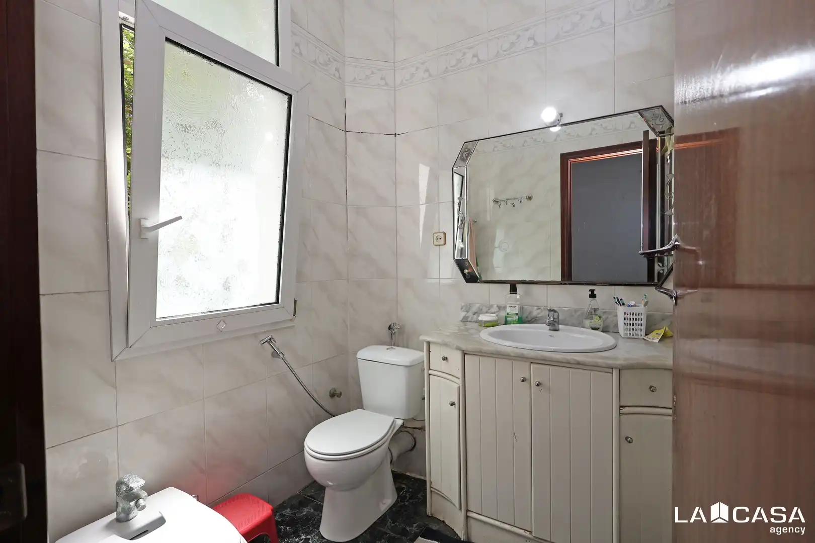 Baño de Piso en venta en Barcelona con Balcón