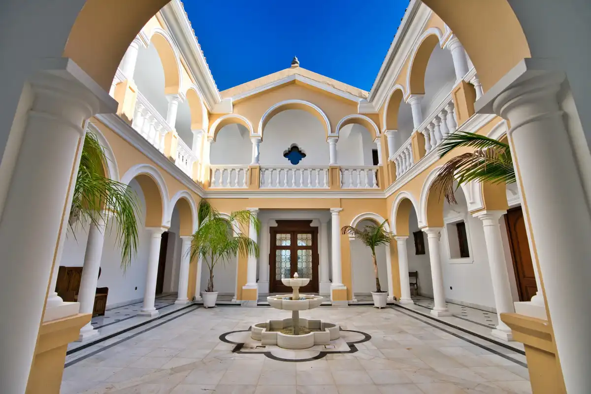 House with pool for sale in Estepona Pueblo, imagen 6