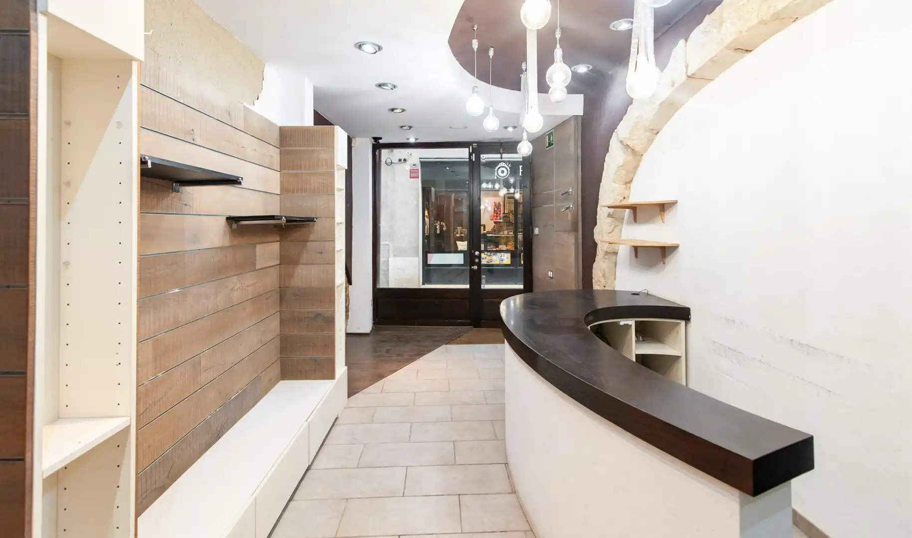 Local comercial de lloguer a Calle Santa Maria, imagen 3