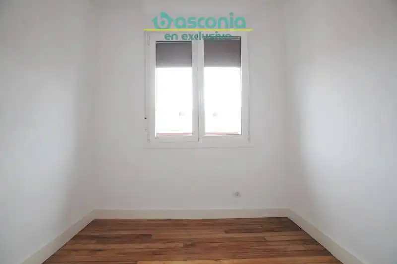 Dormitori de Pis en venda en Centro - Ariz - Uribarri