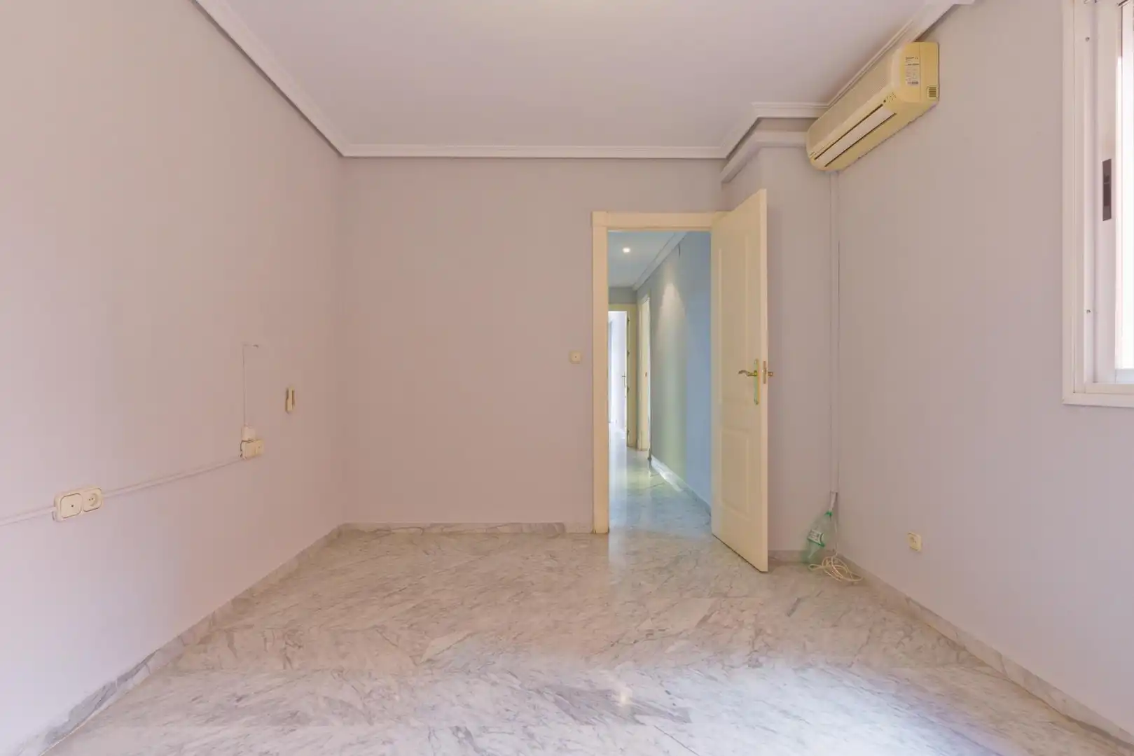 Flat for rent in Calle AFAN DE RIBERA, Fígares
