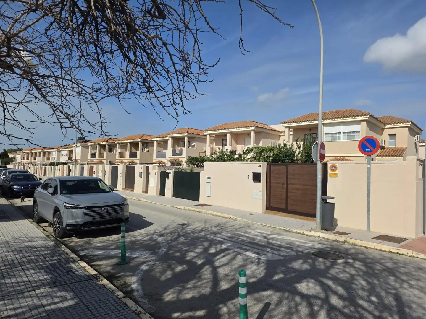 Vista exterior de Casa adosada en venda en Chiclana de la Frontera