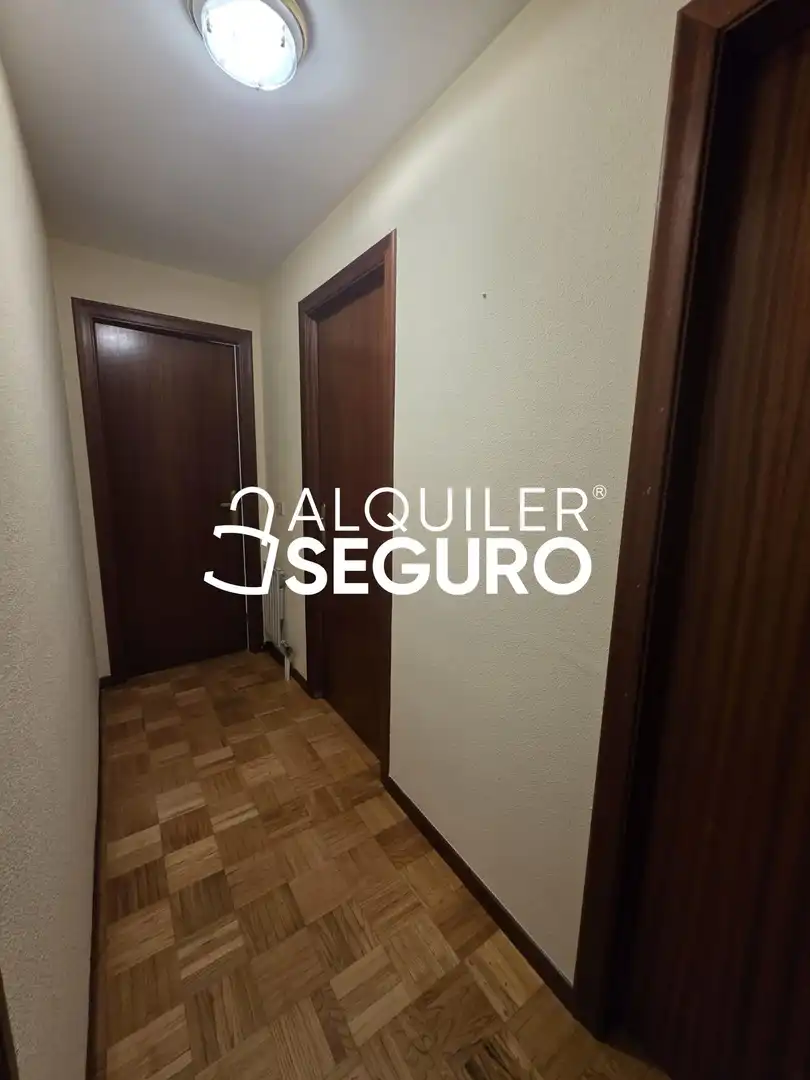 Pis de lloguer en Burgos amb Calefacció, Terrassa i Moblat