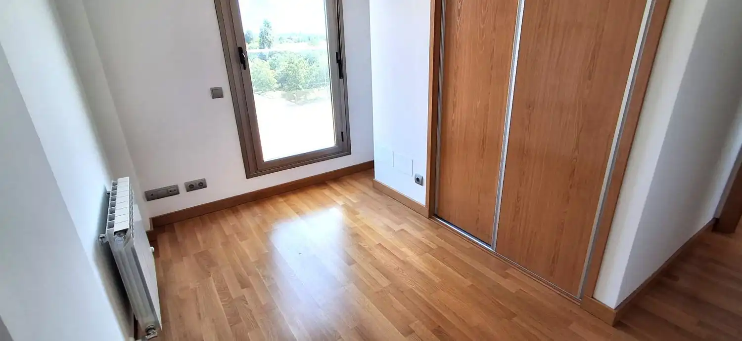 Dormitori de Dúplex en venda en Valladolid amb Calefacció, Parquet i Terrassa