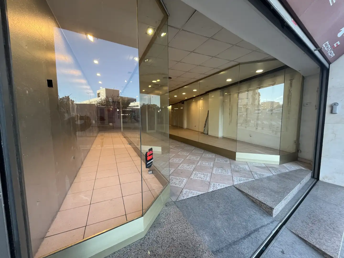 Commercial properties for rent in Manresa