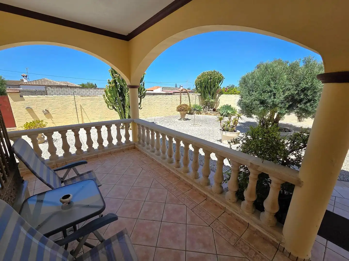 Terrassa de Casa o xalet en venda en Chiclana de la Frontera amb Jardí privat
