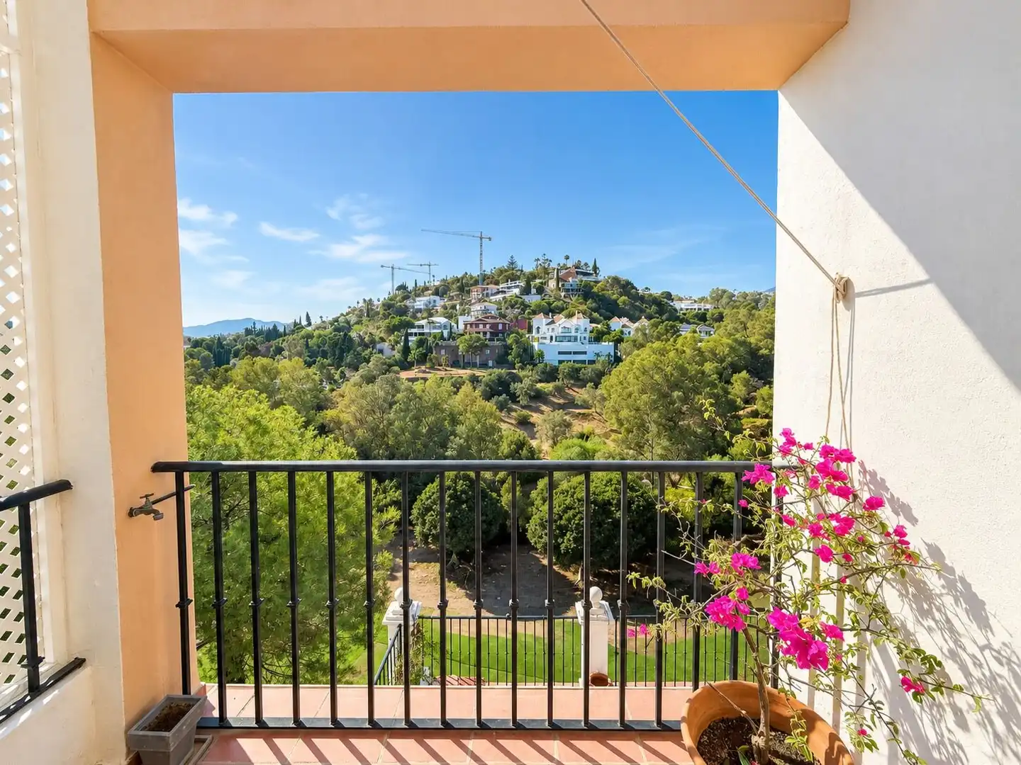 Adosado con terraza en venta en La Quinta, imagen 3