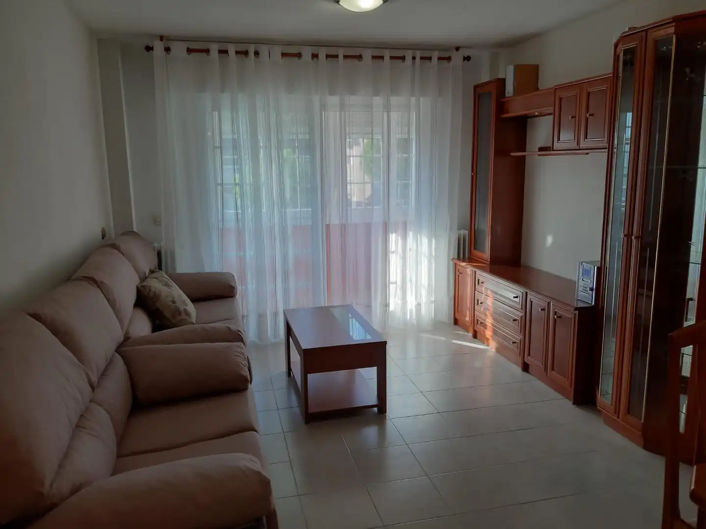 Sala de estar de Piso de alquiler en Navalcarnero con Jardín privado y Amueblado