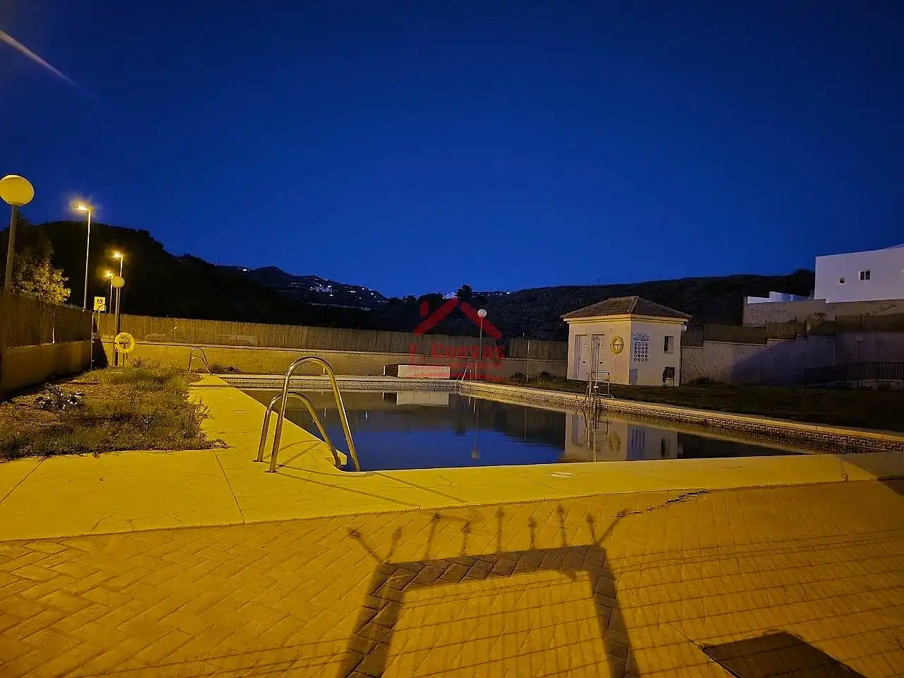 Piscina de Apartamento en venta en Vélez-Málaga con Aire acondicionado, Calefacción y Jardín privado