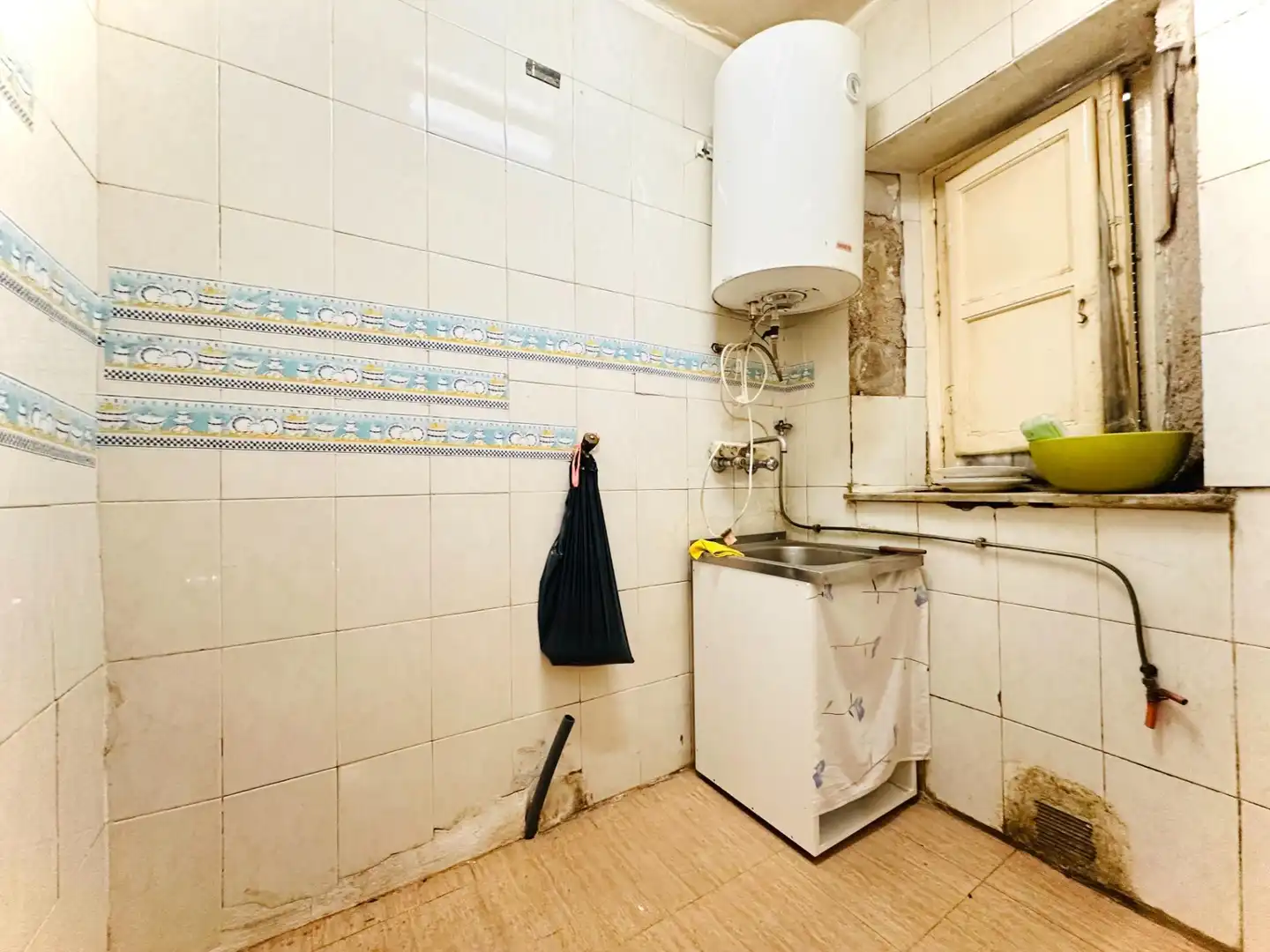 Kitchen of Flat for sale in Granada  with Balcony