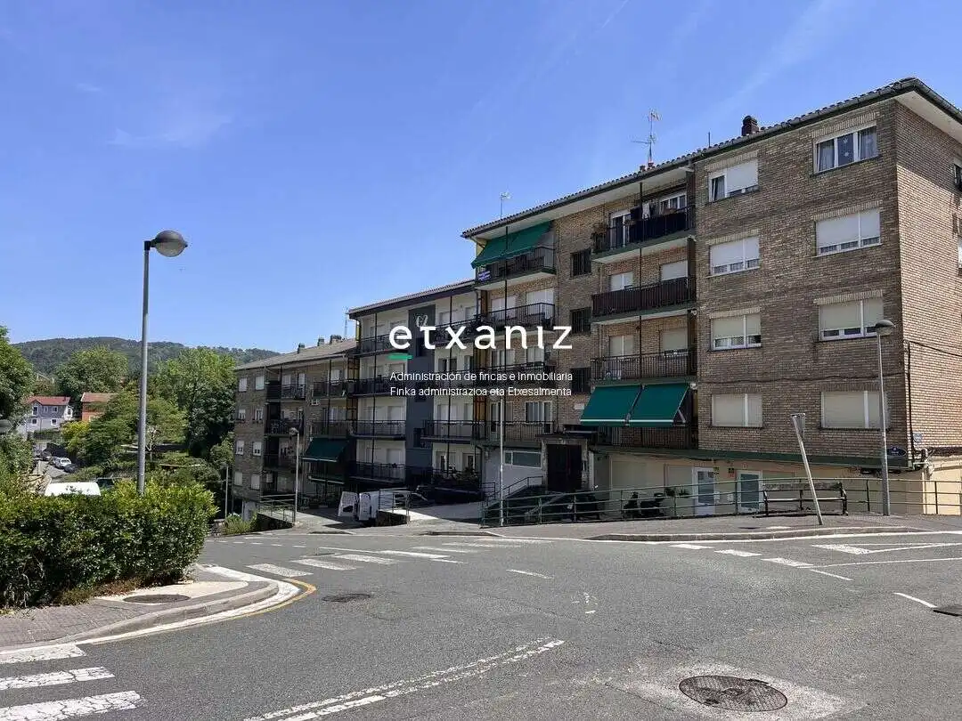 Vista exterior de Piso de alquiler en Donostia - San Sebastián  con Calefacción, Horno y Lavadora
