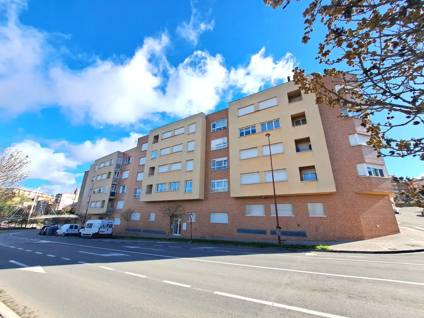 Appartement compact avec terrasse à vendre à Avenida Ingenieros del Ministerio Obras Públicas, imagen 2