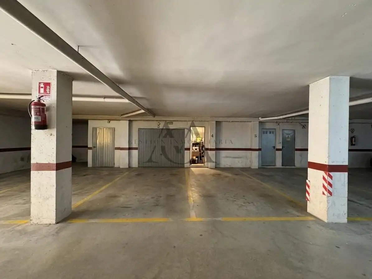 Piso en venta en Ronda del Paseo Viejo, Poleares