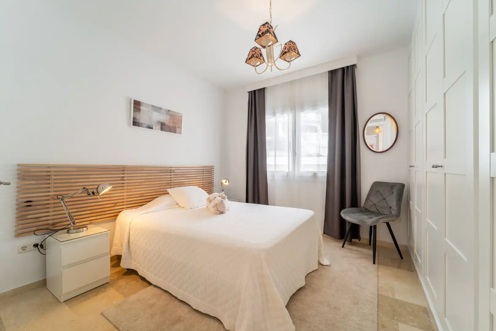 Dormitori de Casa o xalet en venda en Mijas amb Aire condicionat, Jardí privat i Terrassa