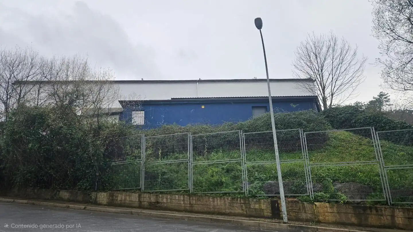 Exterior view of Industrial buildings for rent in Basauri 