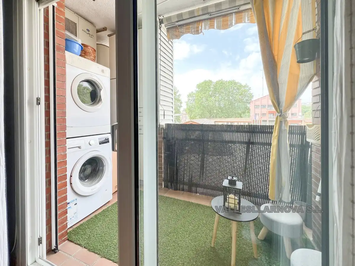 Terraza de Piso en venta en Polinyà con Calefacción y Trastero