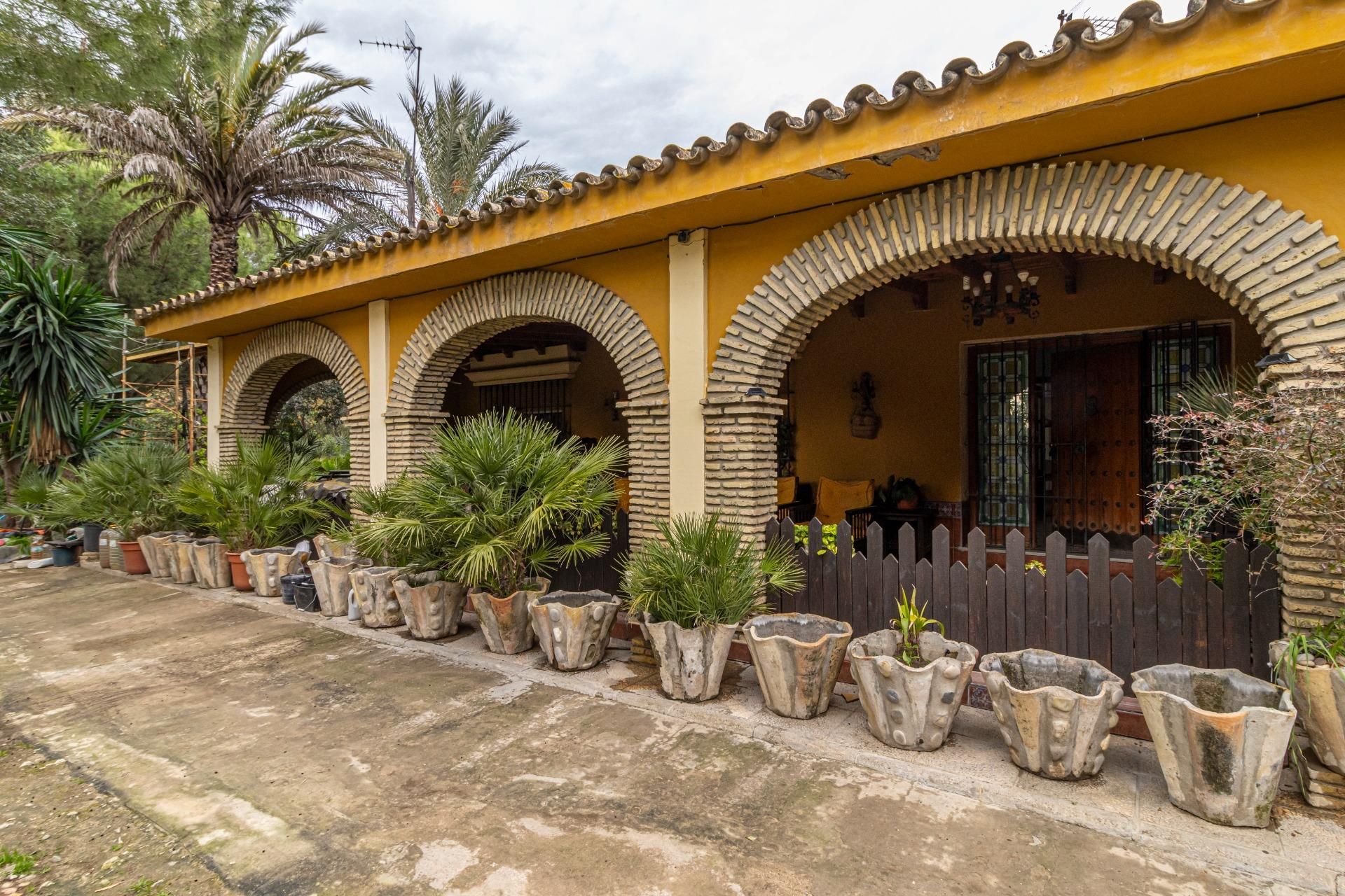 Vista exterior de Casa o xalet en venda en Jerez de la Frontera amb Aire condicionat