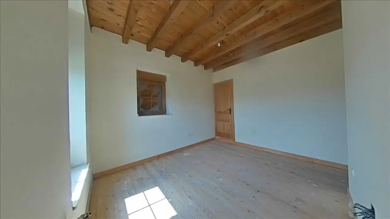 Casa o chalet en venta en Salinas de Pisuerga con Jardín privado, Parquet y Trastero