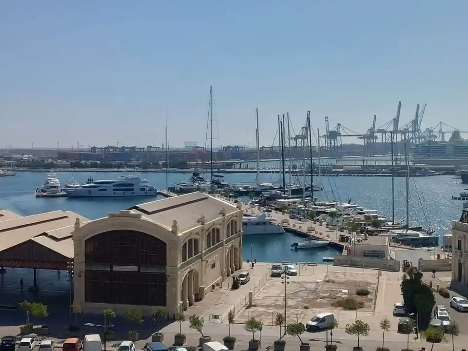 Vista exterior de Ático en venta en L'Eliana con Terraza