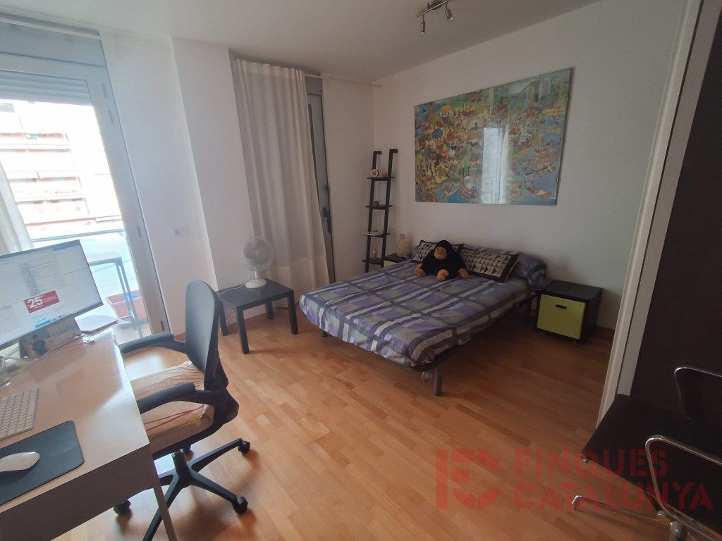 Dormitori de Pis en venda en Girona Capital