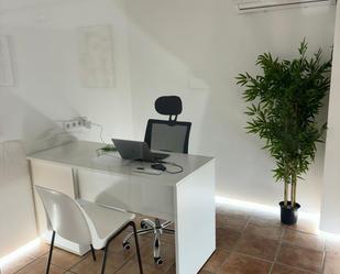 Office to rent in Calvià  with Air Conditioner