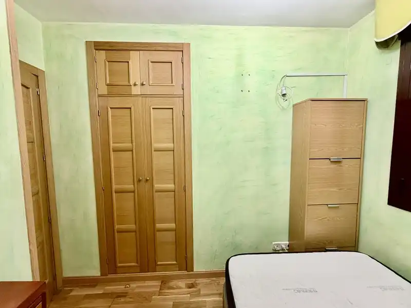 Bedroom of Flat for sale in Madrid  with Air Conditioner and Heating