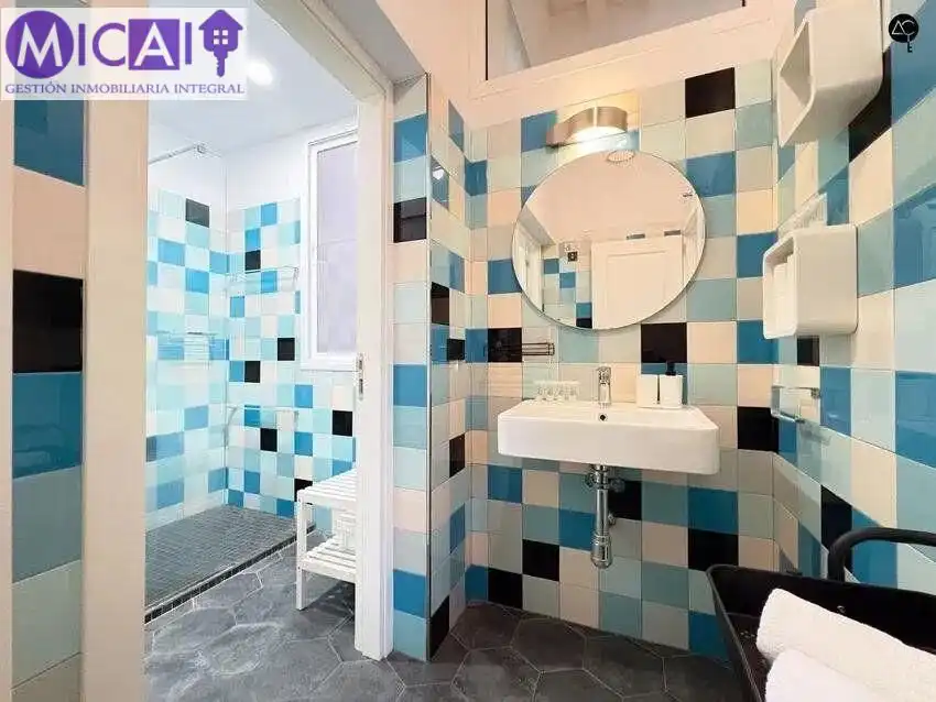 Baño de Piso en venta en Cádiz con Aire acondicionado, Amueblado y Balcón