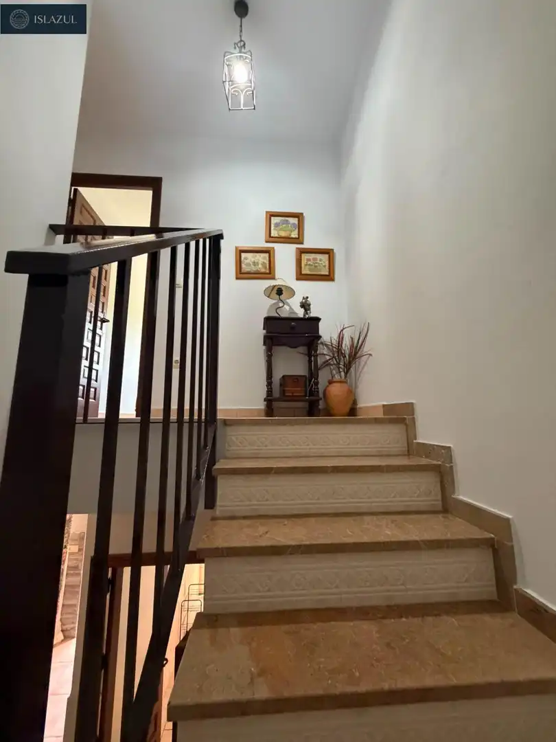 Einfamilien-Reihenhaus zum Verkauf in Islantilla mit Privatgarten, Terrasse und Abstellraum