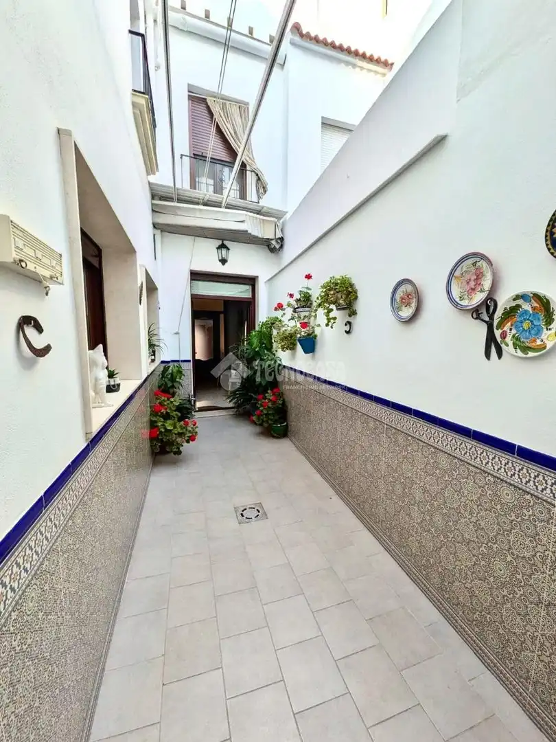Casa adosada en venda en Aguilar de la Frontera amb Aire condicionat, Calefacció i Balcó