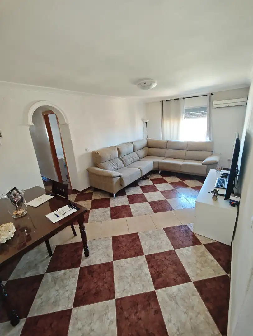 Sala de estar de Piso en venta en Castilleja de la Cuesta con Aire acondicionado