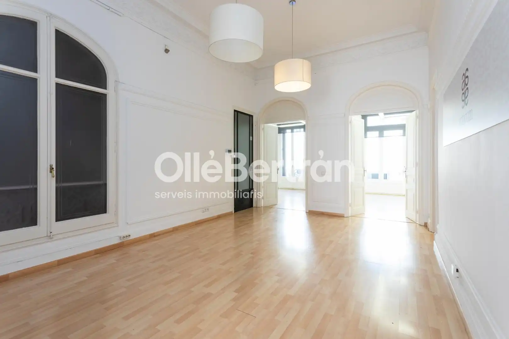 Office space with lift to rent in Diagonal