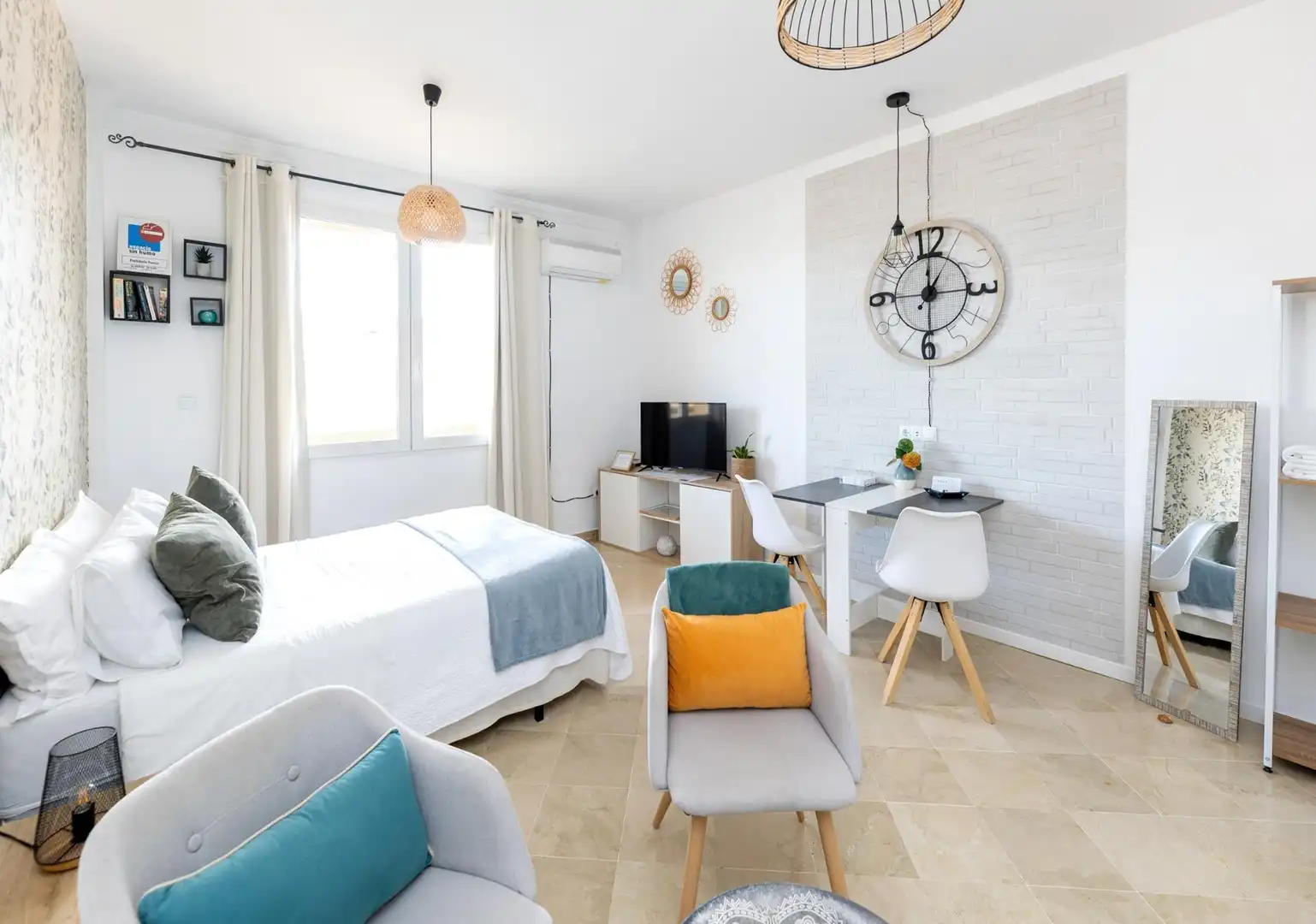 Schlafzimmer von Wohnung zum Verkauf in Granada mit Klimaanlage, Terrasse und Möbliert
