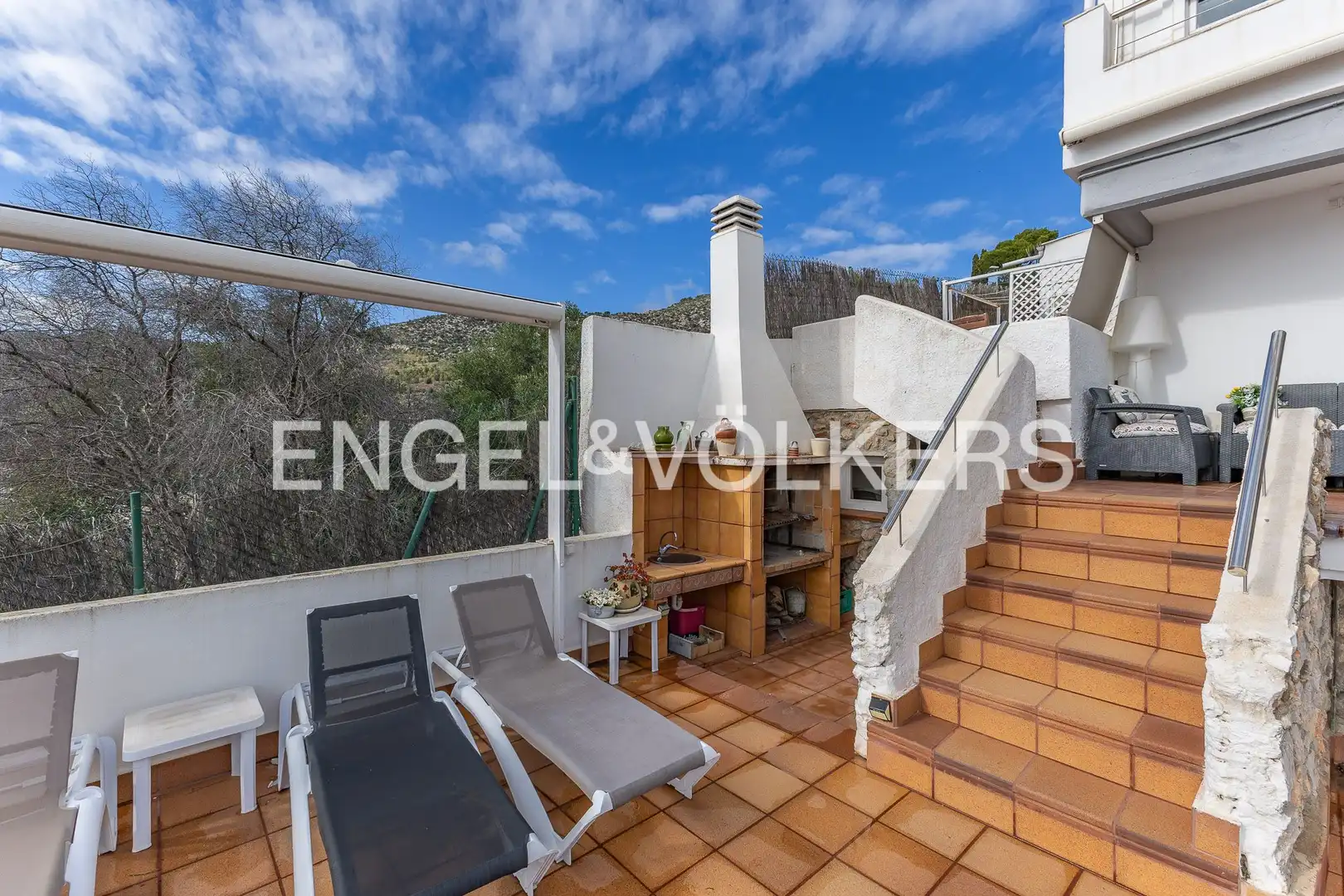 Terrassa de Casa o xalet en venda en Sitges amb Aire condicionat, Calefacció i Jardí privat