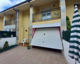 Exterior view of Single-family semi-detached for sale in Piélagos  with Terrace and Balcony