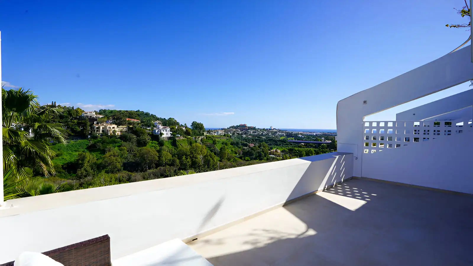 Apartament amb piscina en venda a Benahavís pueblo, imagen 16