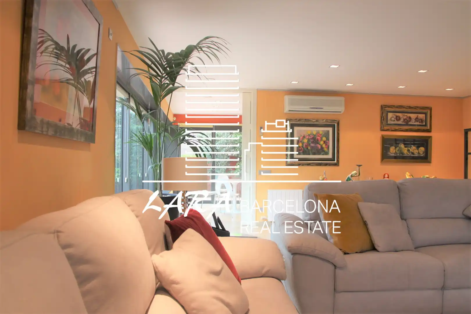 Sala de estar de Casa o chalet de alquiler con opción a compra en Viladecans con Aire acondicionado, Calefacción y Jardín privado