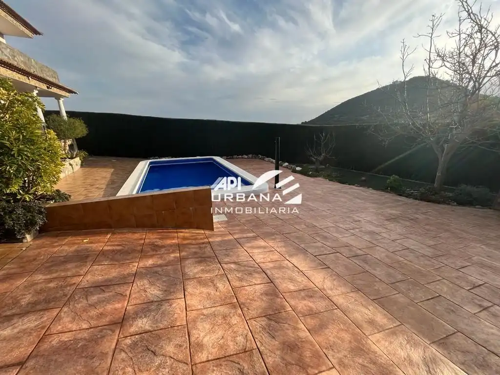 Piscina de Casa o chalet en venta en Lucena con Aire acondicionado, Jardín privado y Piscina
