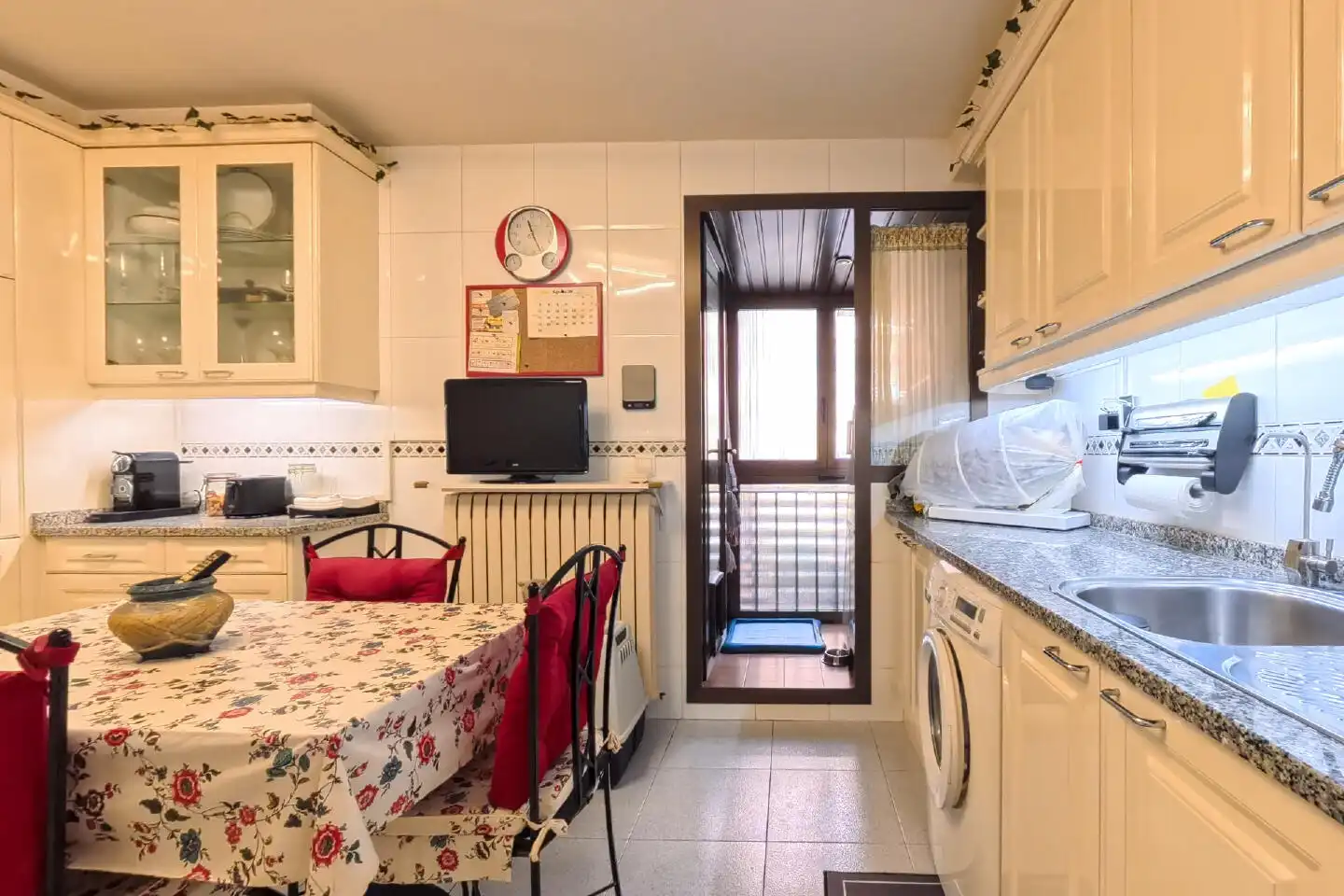 Kitchen of Flat for sale in Zaragoza