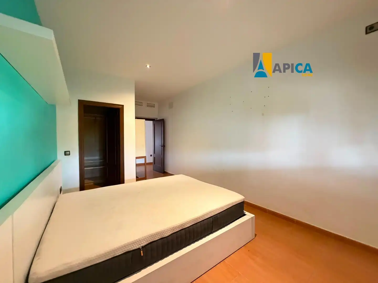 Habitación de Casa o chalet en venta en Chiclana de la Frontera con Aire acondicionado, Terraza y Trastero
