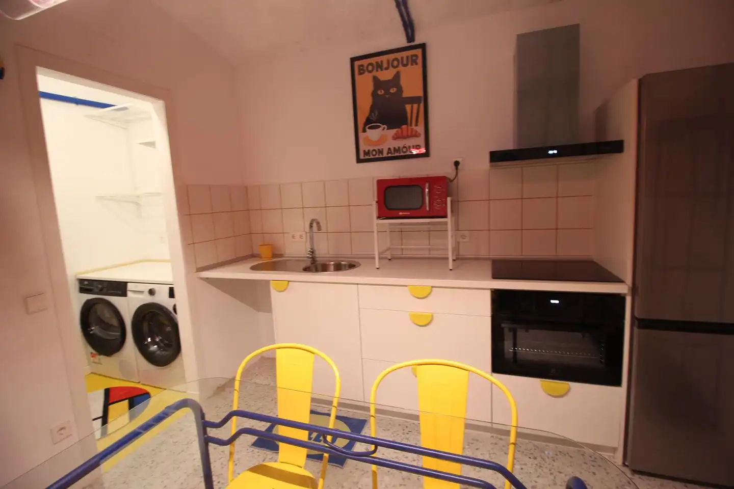 Kitchen of Ground floor for share in Madrid  with Air Conditioner, Heating and Furnished
