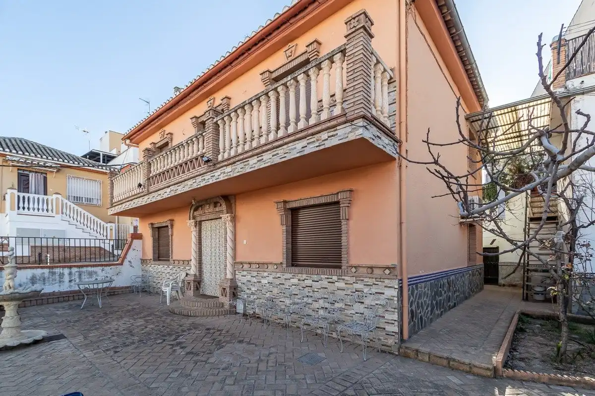 Vista exterior de Casa o chalet en venta en Huétor Vega
